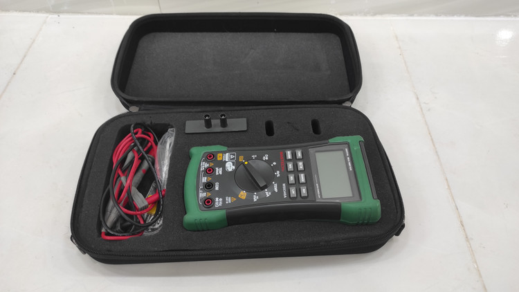 مولتیمتر دیجیتال حرفهای صنعتی مدل: MS8340A برند: MASTECH